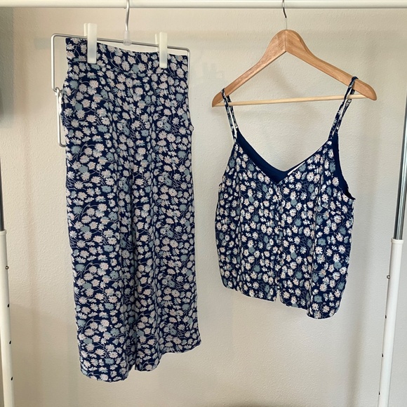 Madewell Set of French Floral Cami and Huston Pull-on Crop Pants - Picture 5 of 11